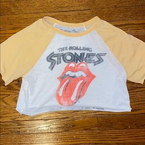 CROPPED VINTAGE ROLLING STONES T SHIRT SIZE SMALL